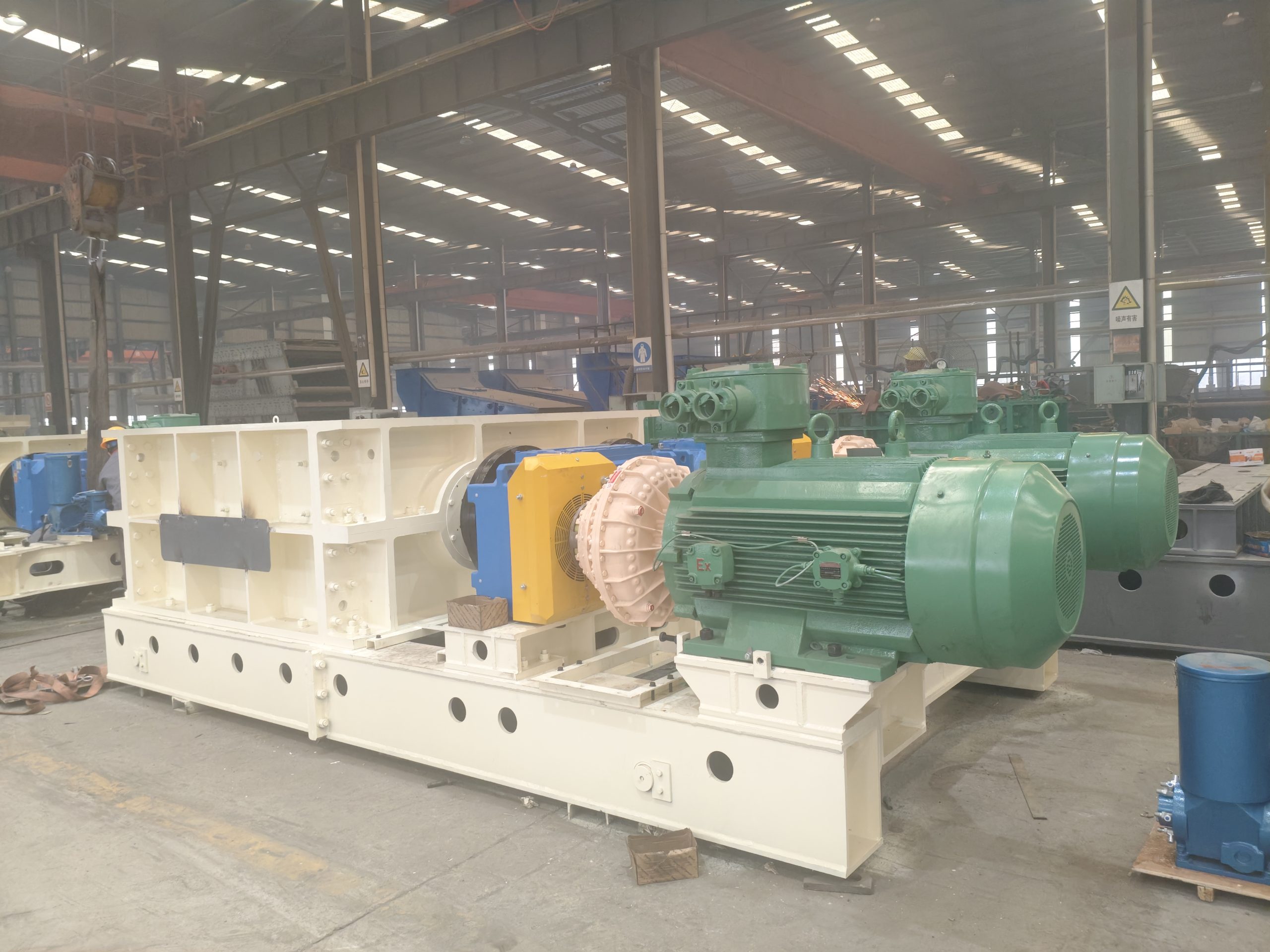 Double Teeth Roller Crusher