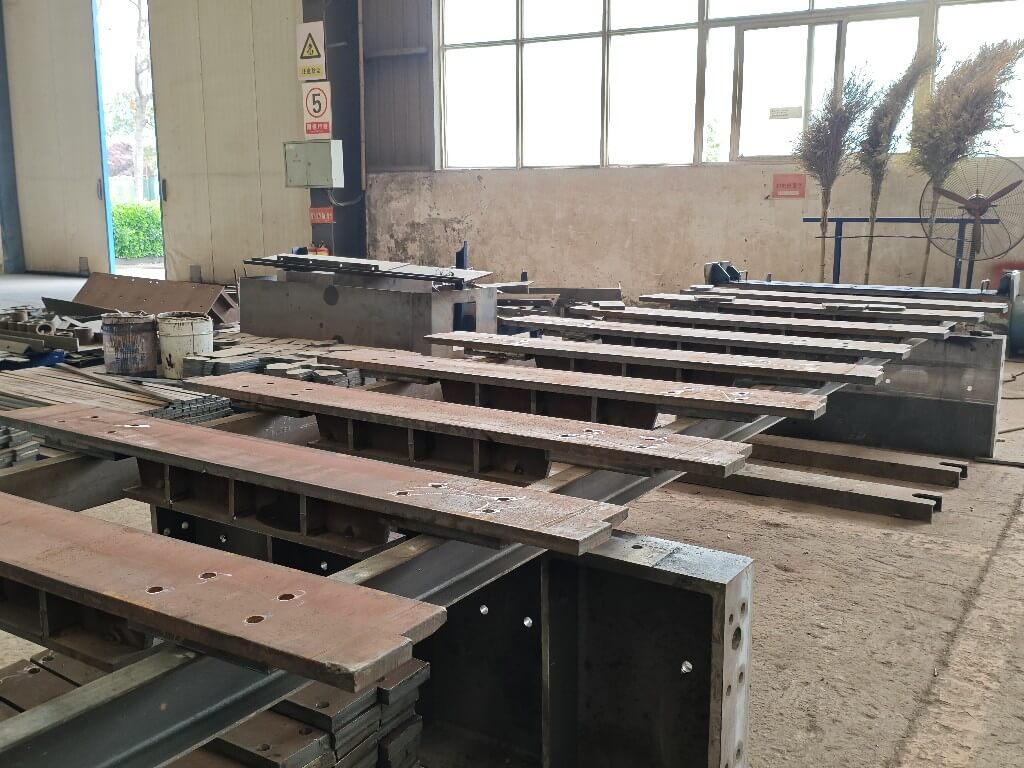 Heavy-duty Apron Feeder